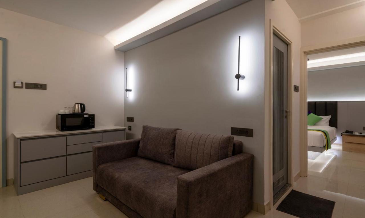 Treebo Premium D Consulate Hotel Hyderabad Ngoại thất bức ảnh