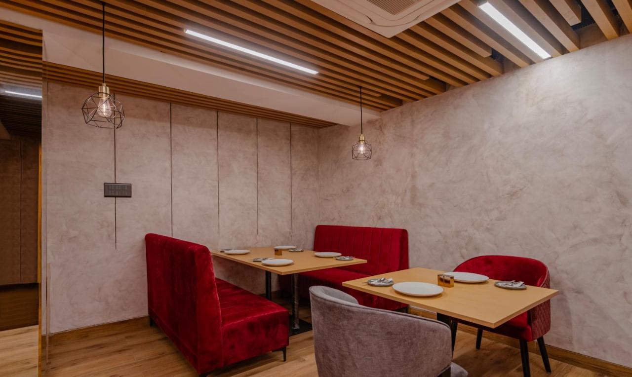 Treebo Premium D Consulate Hotel Hyderabad Ngoại thất bức ảnh