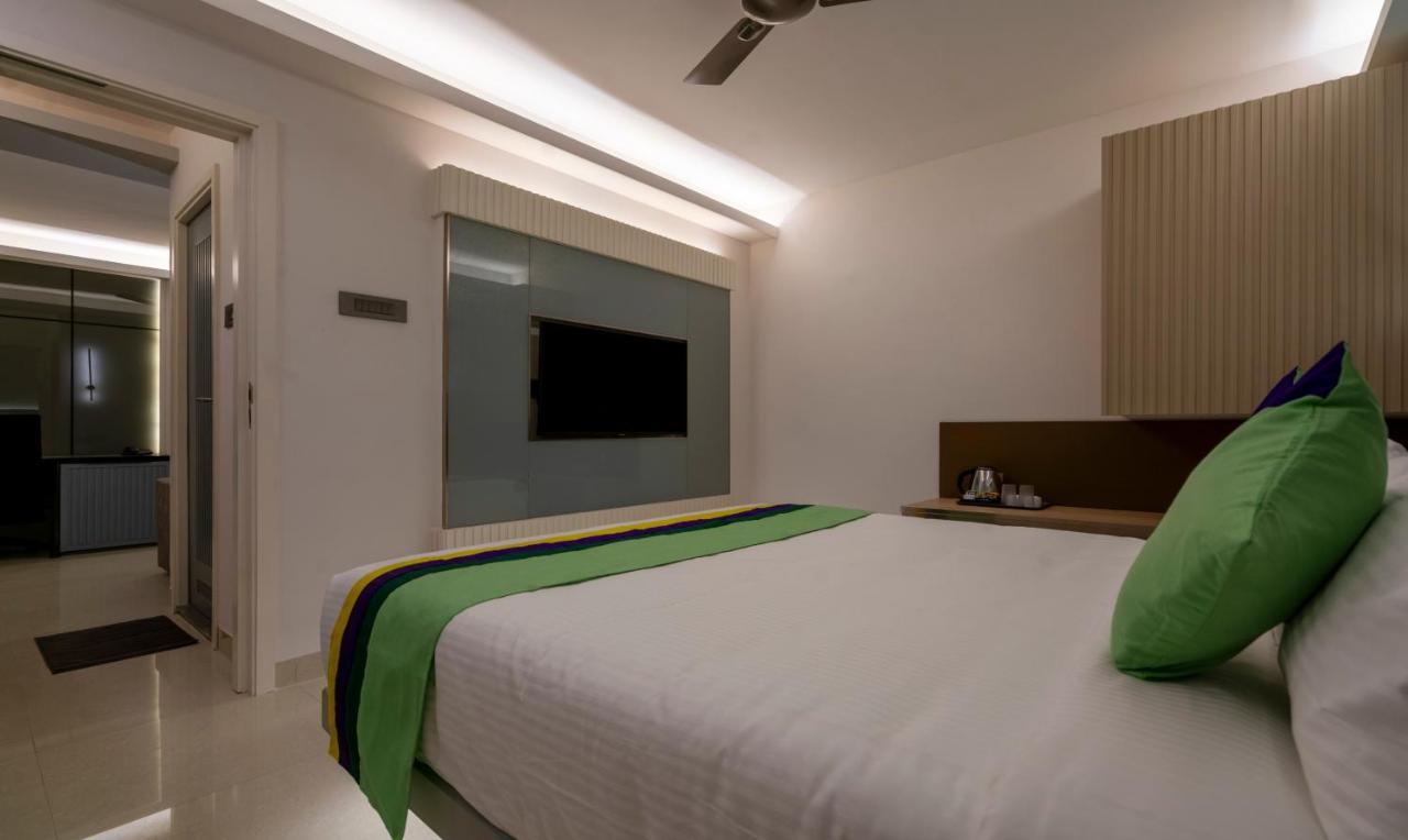 Treebo Premium D Consulate Hotel Hyderabad Ngoại thất bức ảnh